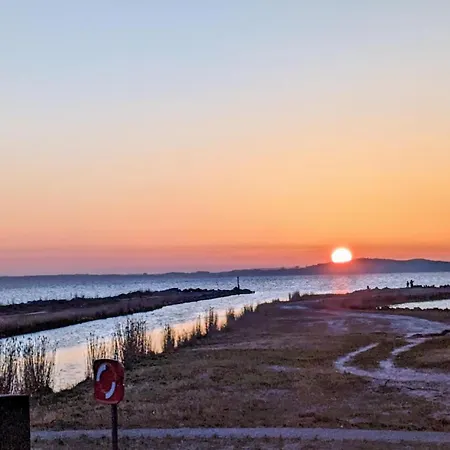 Hotel na wodzie Hausboot Tiny 3*